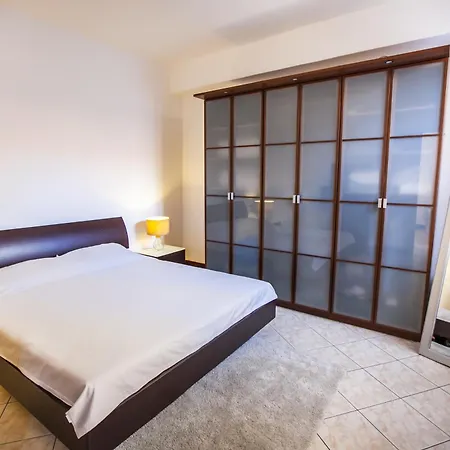 Lakeside شقة كومو